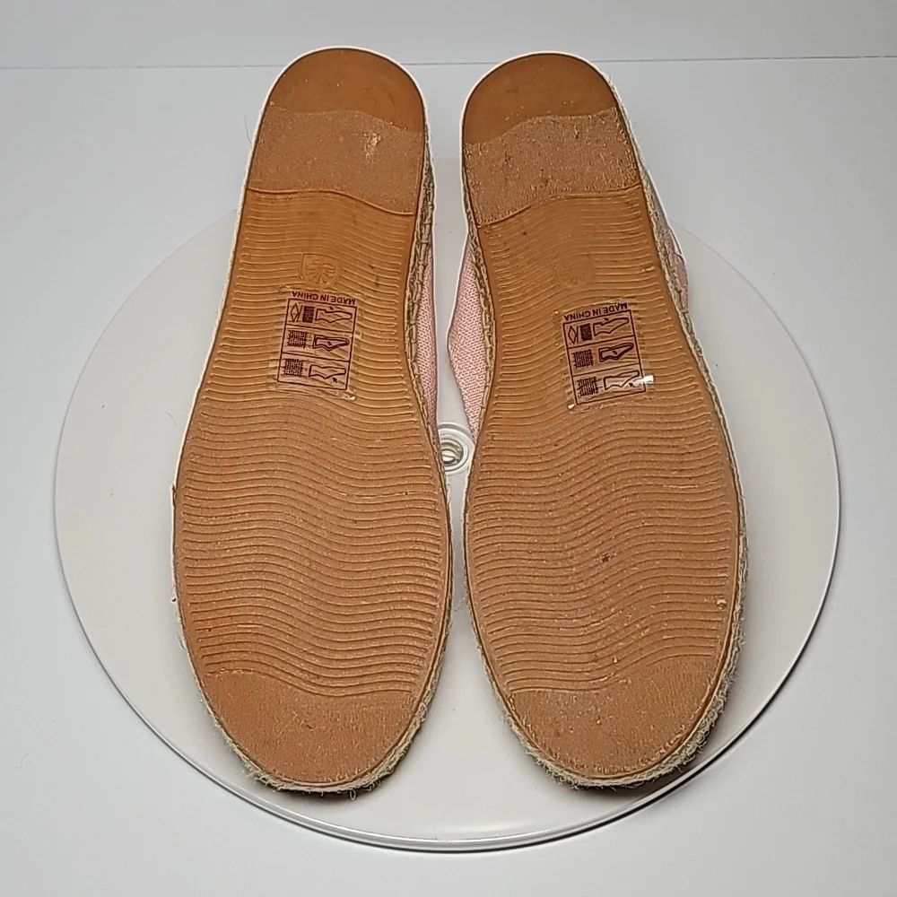 Soludos step into